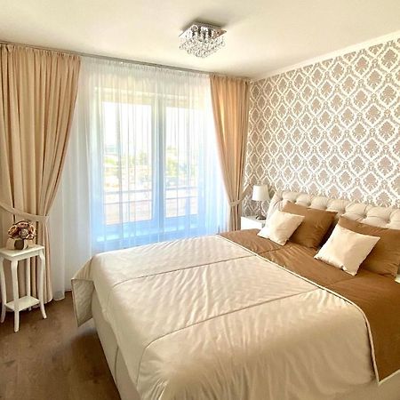 Die Oase - Luxurious Apartment Near The City Center With Free Parking Bratislava Exterior photo